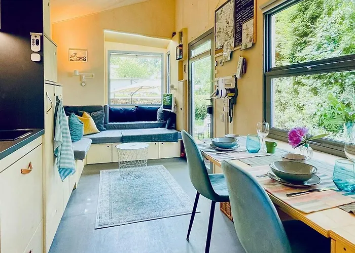 Tiny House By The And An Artist Collective Semesterbostad Ottersberg
